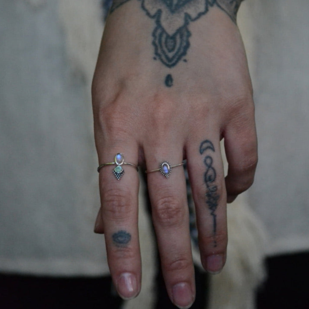 dainty moonstone rings sterling silver, noomaad