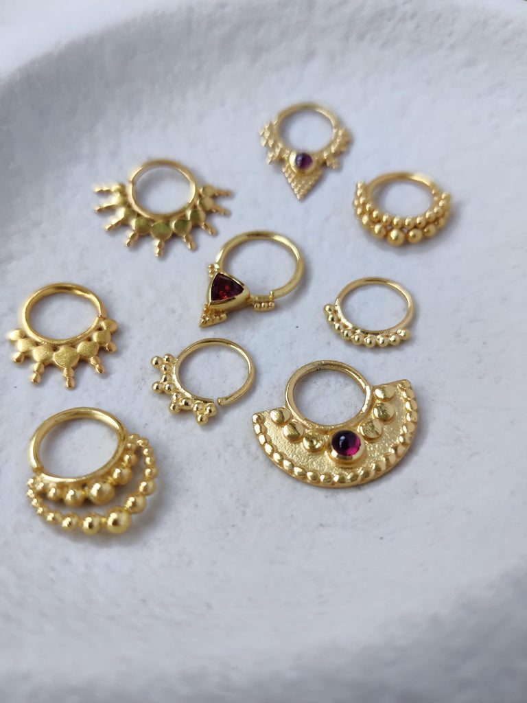 Ritual Gold Septum Jewelry with Amethyst, Black Onyx, Garnet or Smokey Quartz